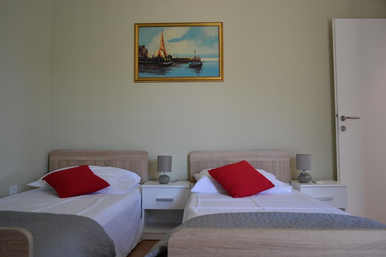 Samson Rooms Marina Bagian luar foto